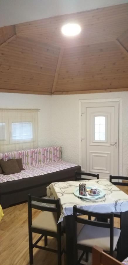 House 23 A1 Апартаменти Тиват